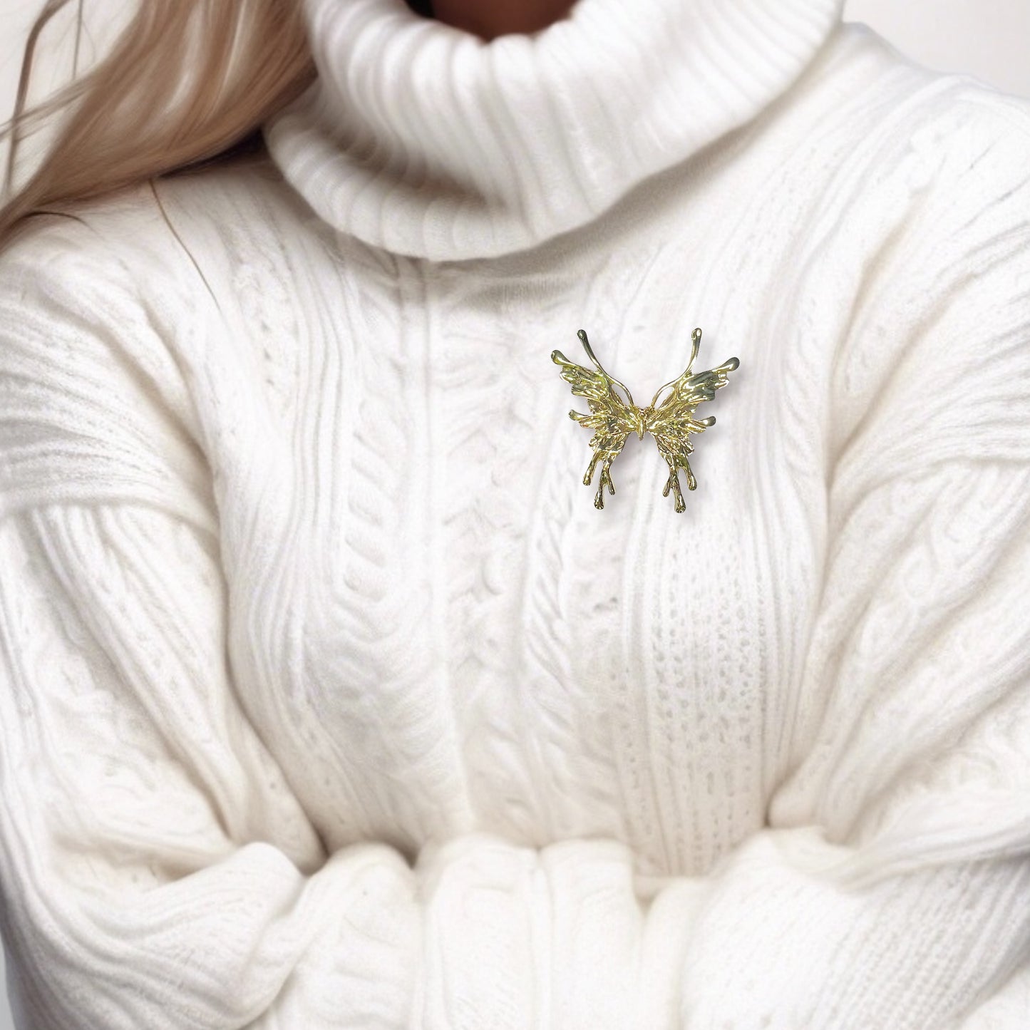 Broche papillon doré