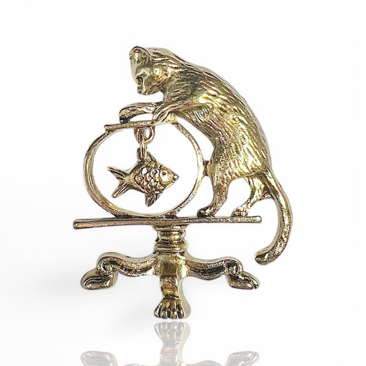 Broche chat curieux