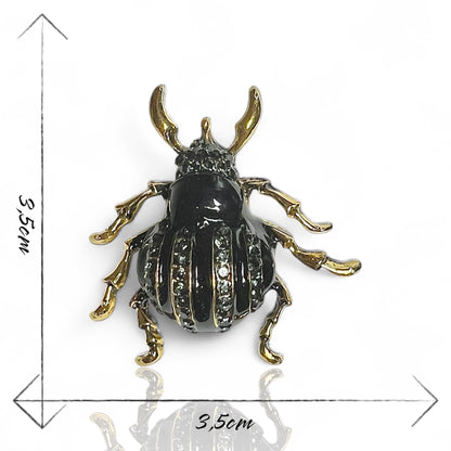 Broche scarabée noir à strass